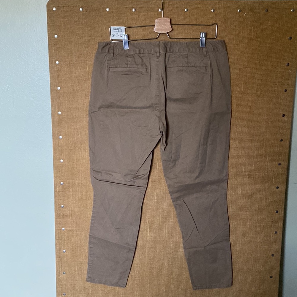 KHAKIS BY GAP PANT - Picture 6 of 10